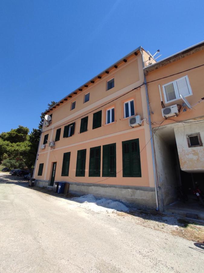 Apartment Ravnice Omiš Extérieur photo
